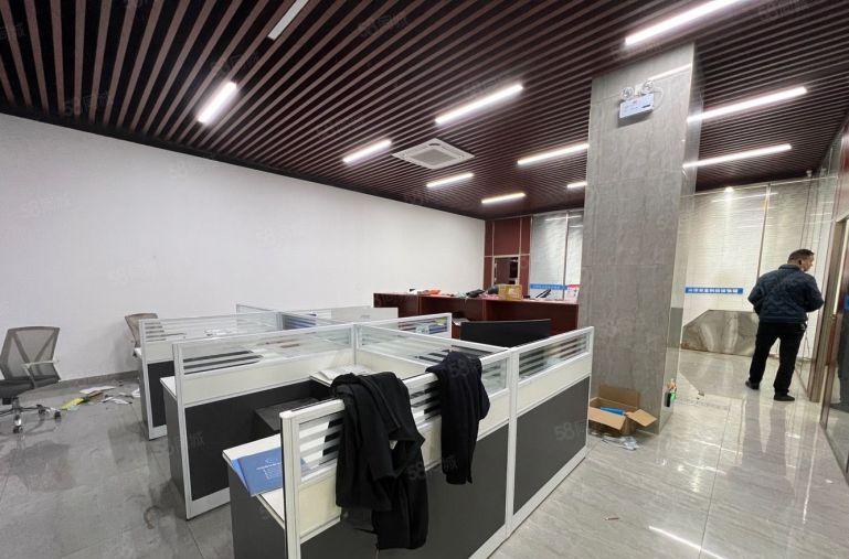 小面积！有装修300平500平低价租横岗地铁口花园式电商园！