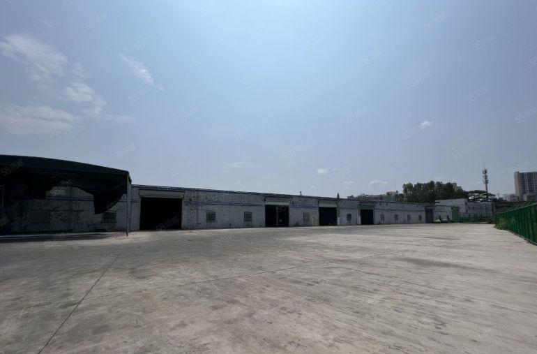 630平的单一层独院空地1000平 龙岗中心城附近 主干道旁