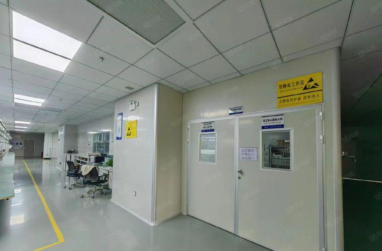 开发商直租免租期3个月，水电齐全带精装办公室合同可签8年