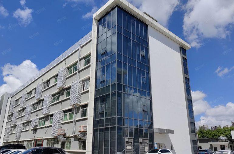 龙岗南联厂房出租大工业区楼上2000平带现成装修现成无尘车间