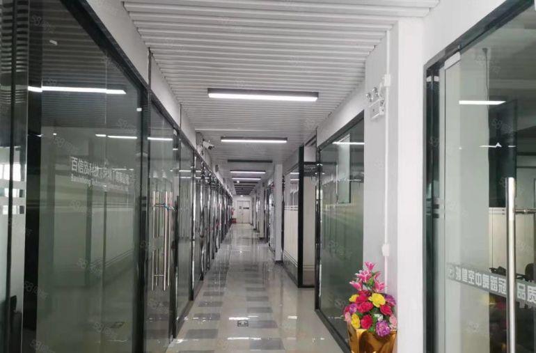 龙岗中心城地铁口旁150平米带装修可做电商小仓库小厂房出租