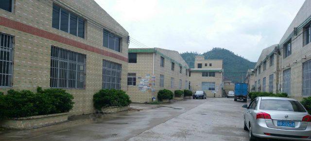 原房东一栋2000平米8米高钢构3栋出租,可分租