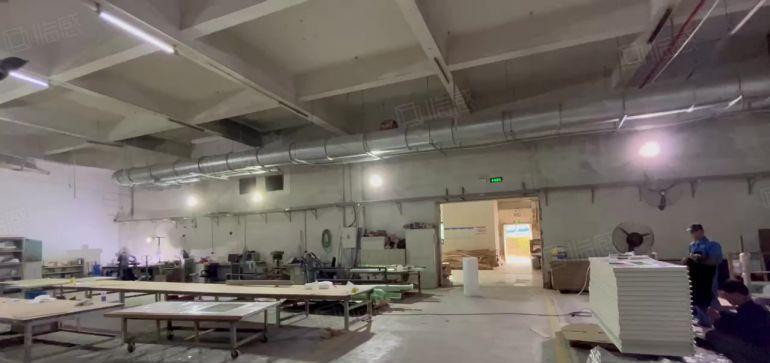 龙岗大型工业园10000平钢结构个人工业厂房带办公室出租