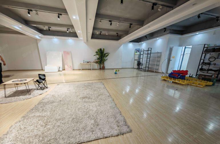 龙岗中心地铁900米现成豪装500平适合办公轻加工报价16