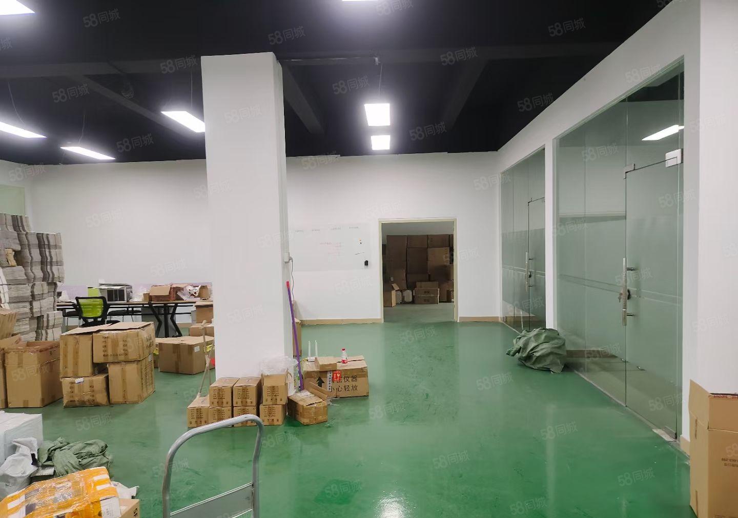 龙岗中心城南联精装修厂房650平方出租