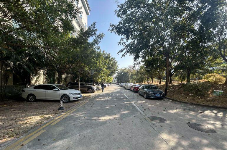 龙岗宝龙原房东工业园新出楼上整层2000平厂房出租 可分租