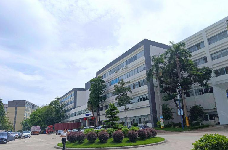 （出租）龙岗南联地铁站科技园楼上1468平精装办公厂房