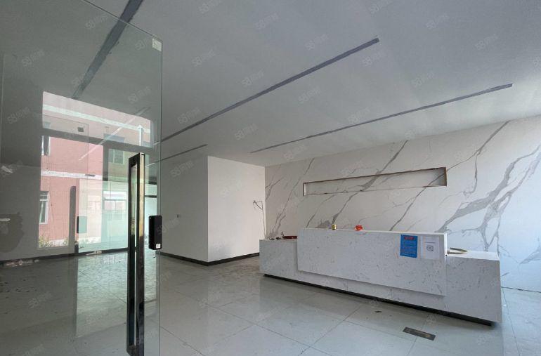 平湖华南城地铁口原房东100平1800平精装修厂房仓库出租