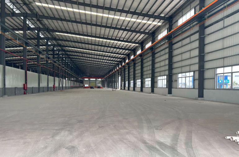 横岗街道安良社区滴水14米5000平钢构1000平起分靠山