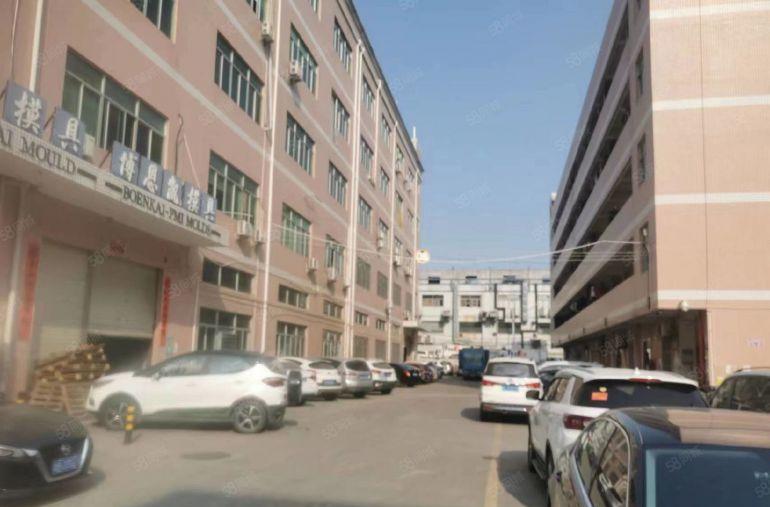 龙岗南联精装修500平米办公室厂房仓库出租有很大空地