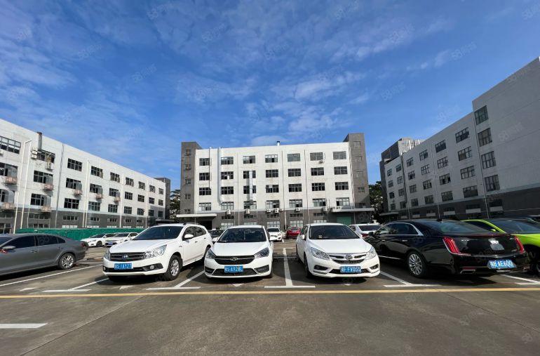 龙华宝龙原房东实际面积厂房15800平方出租形象地段好有补贴