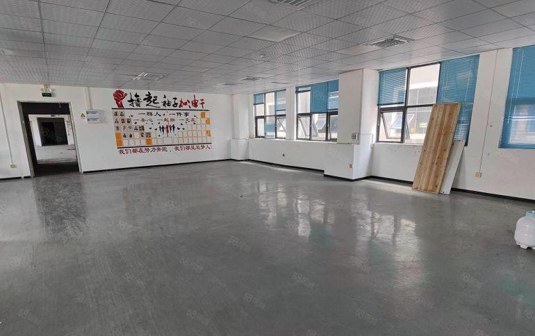 高新产业园丨龙岗宝龙2000平带装修厂房厂库出租300平起租