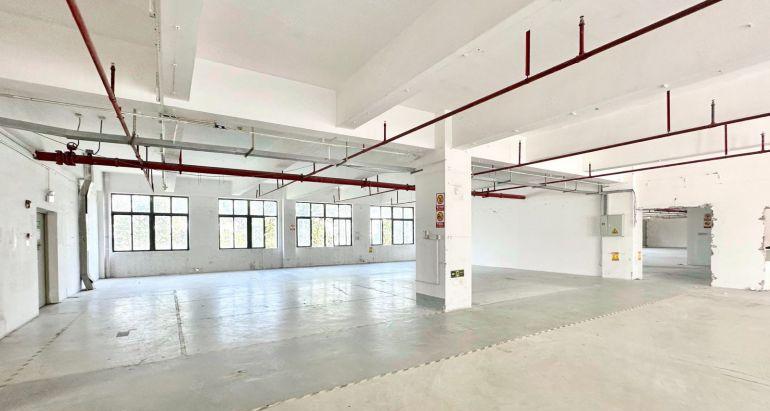 平湖工业区2200平电商办公仓库厂房出租近地铁口小面积可分租