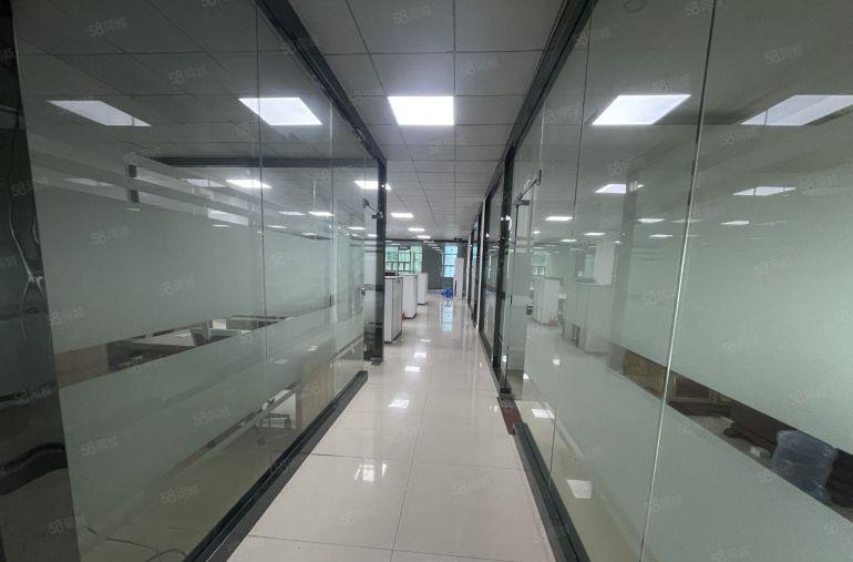 龙岗坪地1435平地铁精装修无尘车间低价厂房仓库空地一楼出租