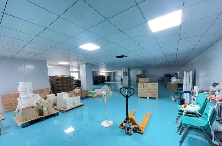 龙岗坪地低碳城地铁口附近1000平原房东精装厂房实际面积出租