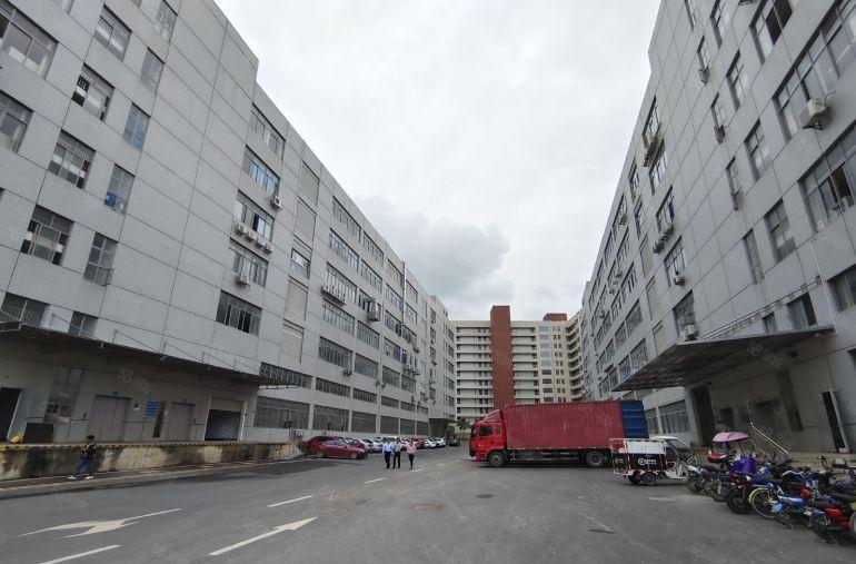 坂田南坑楼上500平至2000平精装修厂房仓库实际面积出租