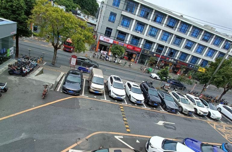 横岗塘坑地铁站电商仓库580平米一楼厂房