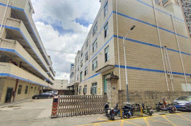 坪西市场七彩人生马路边500平精装修办公研发厂房仓库低价出租