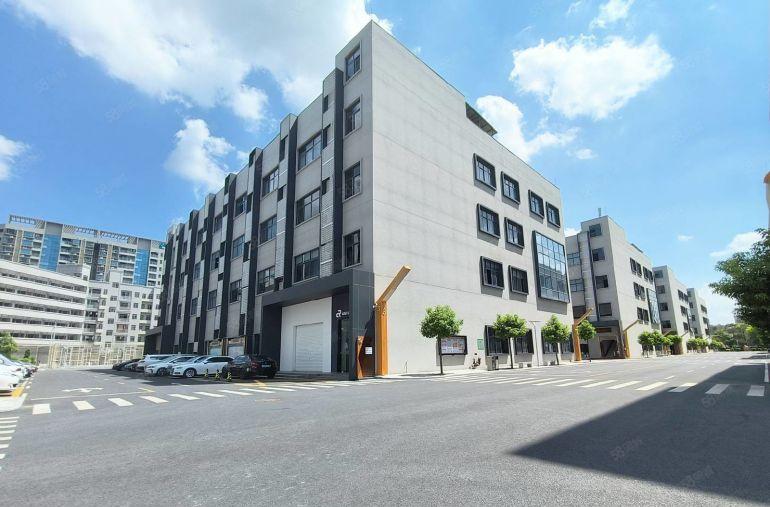 龙岗宝龙地铁口丨高新产业园一二楼2000平带装修厂房仓库出租