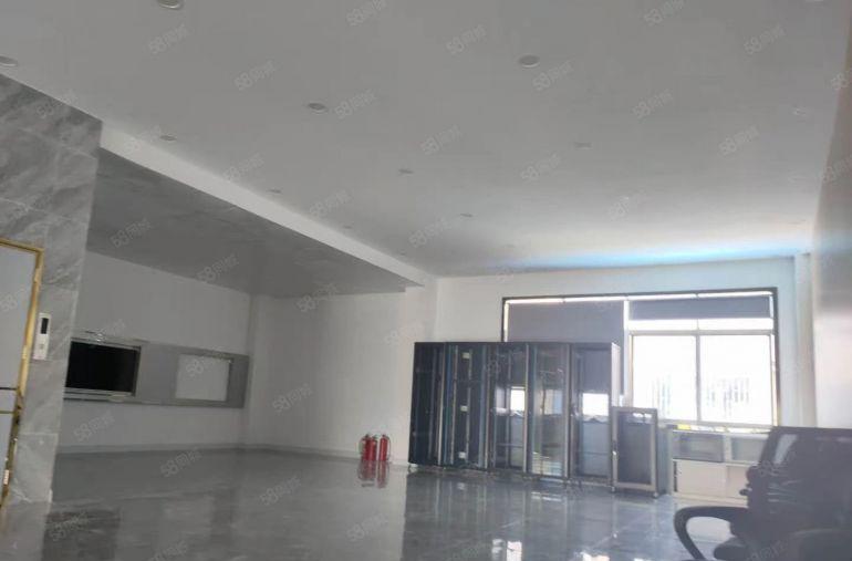 特价18元平湖华南城楼上1000平带装修拎包入住厂房仓库出租