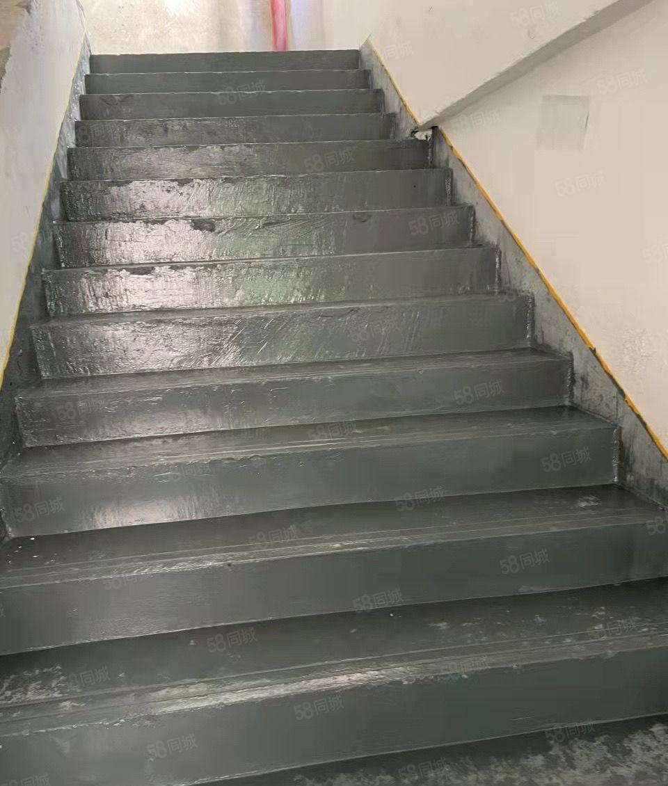 大康328工业区 2500平米 二楼全新装修