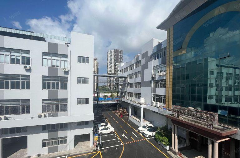 横岗六约北地铁口出租尾盘2000平方，活动价19元，大小分租