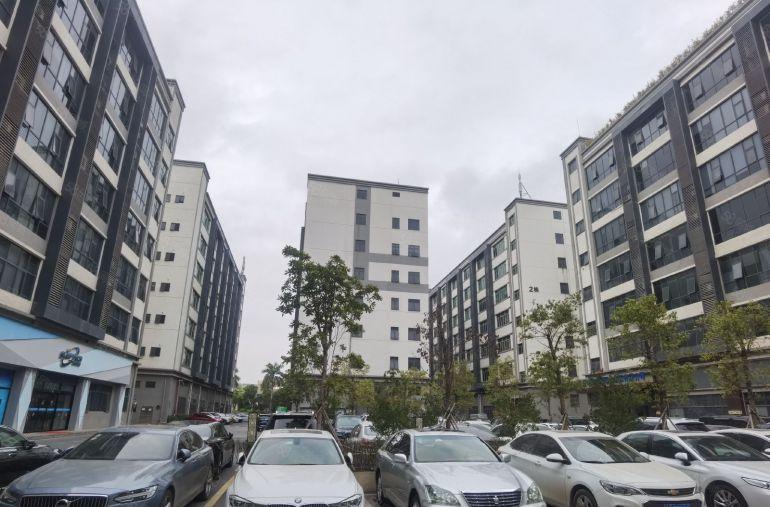 宝龙高新产业园新出楼上500平方精装修厂房出租带现成水电