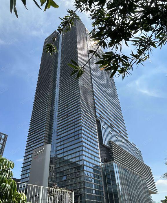 龙岗中心城，吉祥地铁口500平精装修办公室带家私可申请补贴