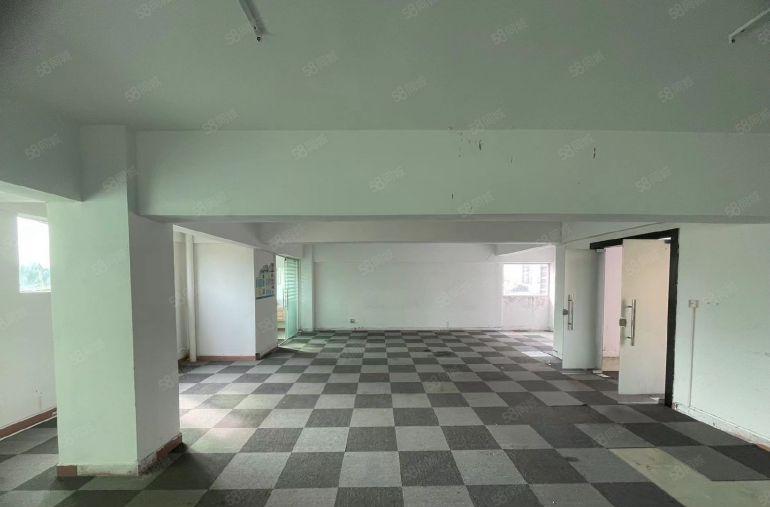 17元一楼厂房出租208平送30平阁楼龙岗中心城丨志达工业园