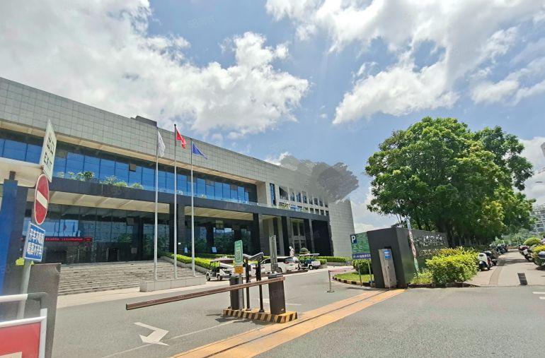 （出租)坂田杨美地铁口高新科技园厂房楼上980平精装修办公室