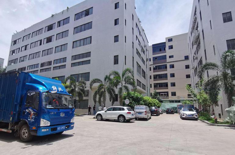 低价坪地原房东精装修5000平独院仓库厂房出租100平起分租