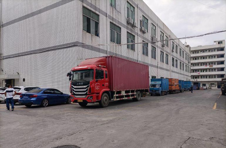 平湖辅城坳新出一楼2160平厂房仓库出租可分租交通好可办环评