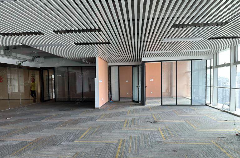 特价坂田地铁口各种户型108平168平228平电商办公仓库