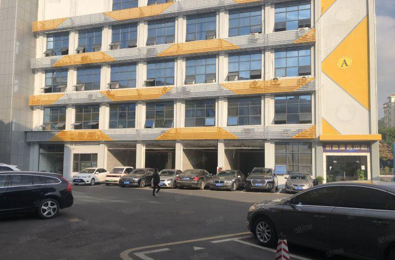 横岗塘坑地铁站附近新空出3楼500平带装修办公仓库厂房出租