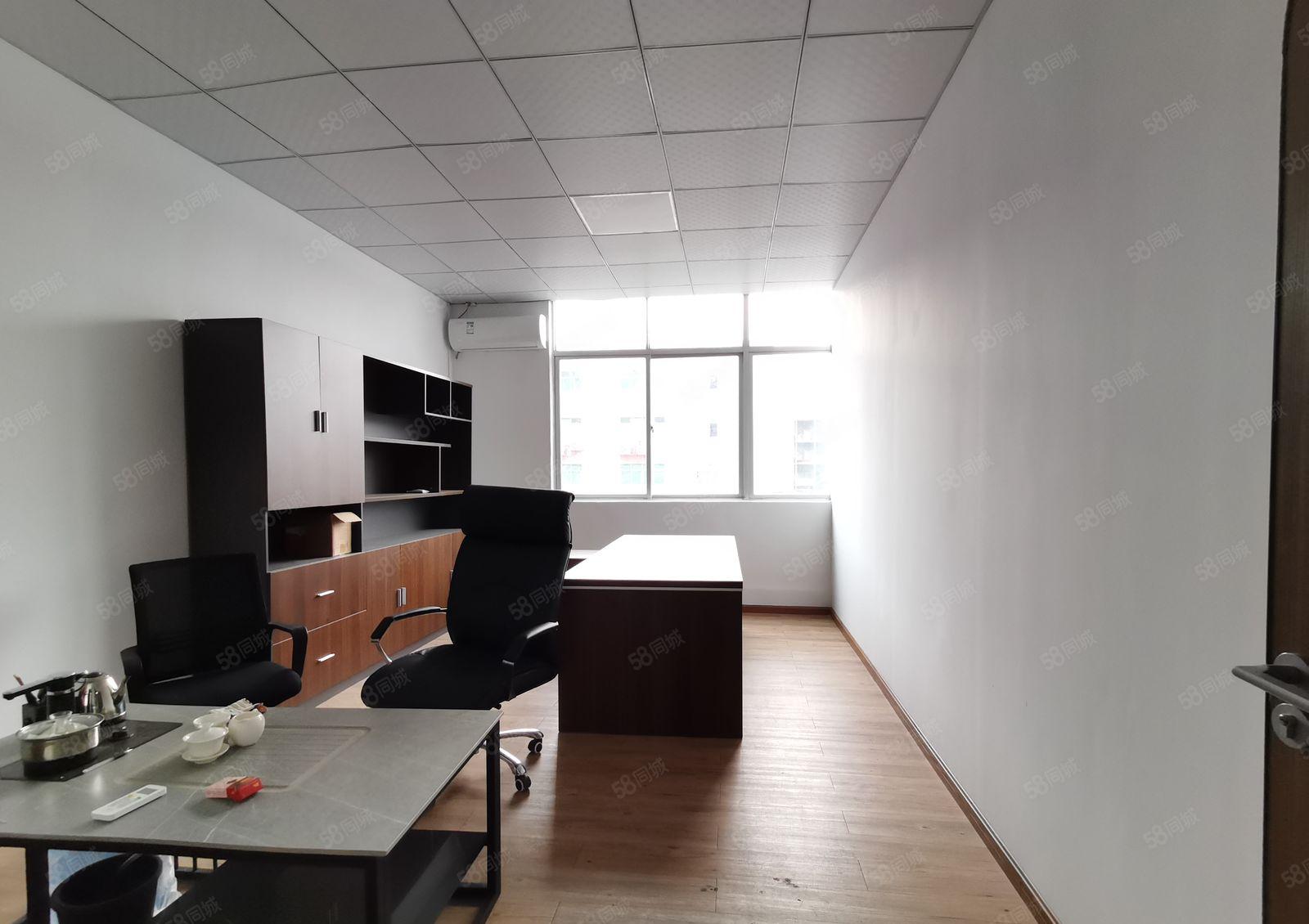 龙岗同乐一手房东！新出1800平米厂房仓库出租  带卸货平台