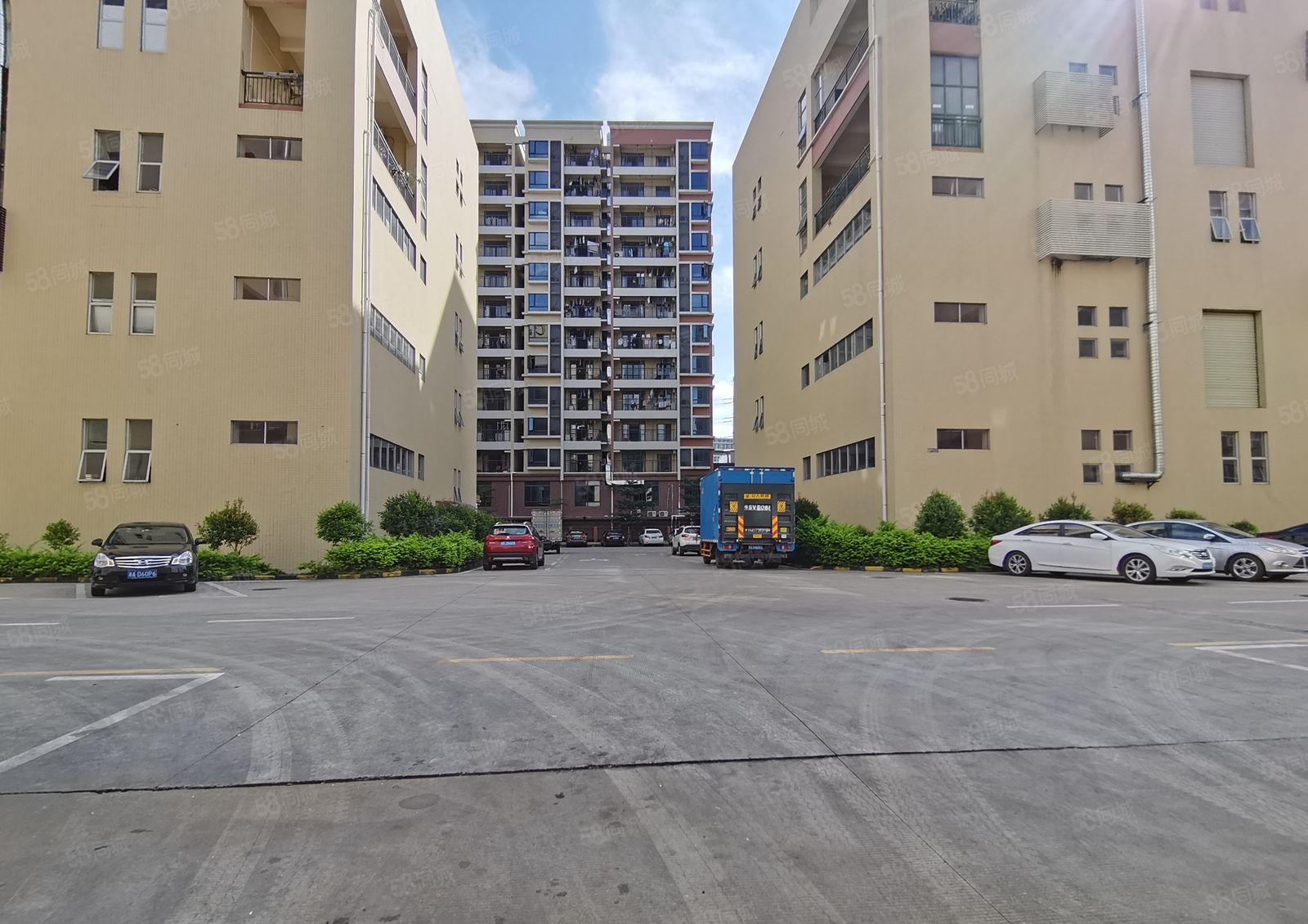 龙岗爱联工业园区5百8百1千2千3千平一楼厂房仓库出租