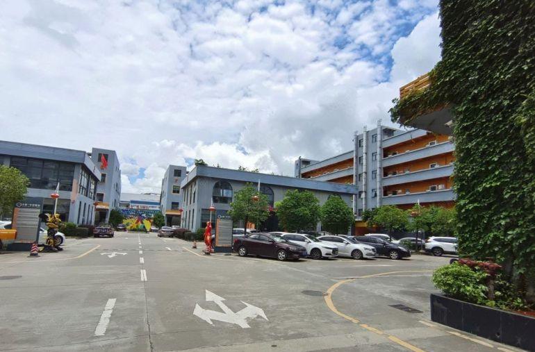 南联地铁站边大型电商园新空出5000平方办公室仓库厂房出租