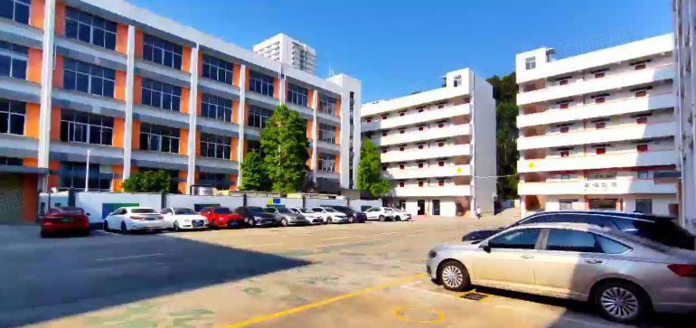 龙岗大道边原房东红本独栋厂房仓库6400平实际面积出租空地大