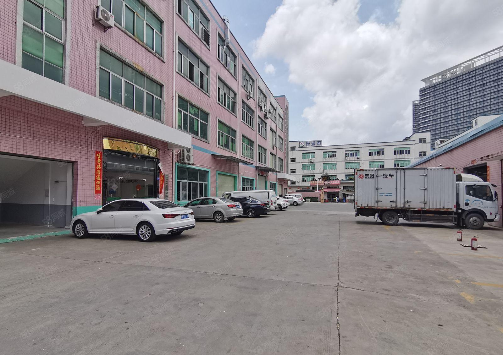 平湖丹平快速出口处500平起独院9000平方厂房仓库出租