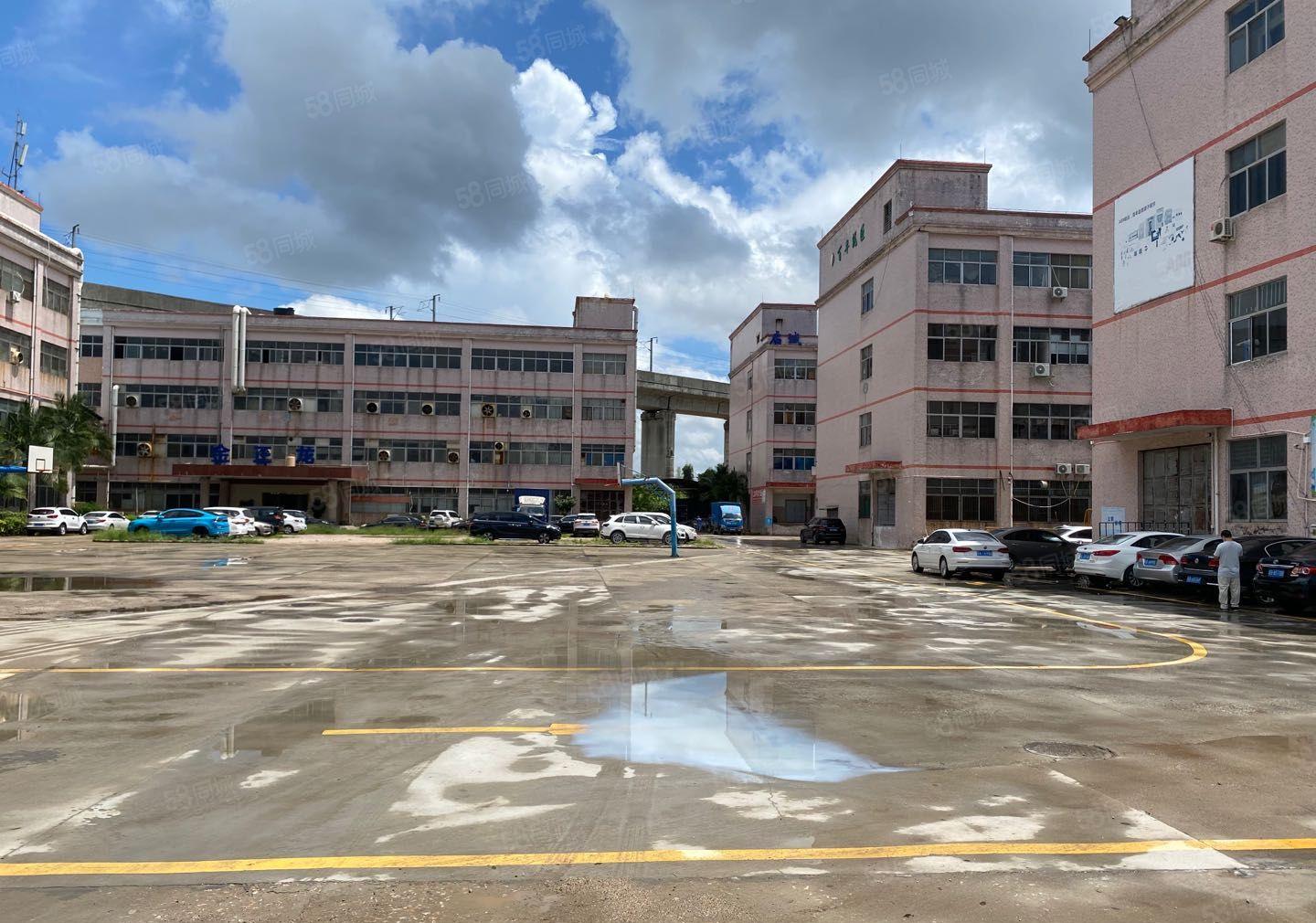 坂田吉华路边上楼上厂房1350平价格优惠可分租原房东