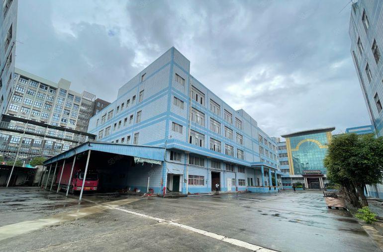 深圳横岗六约20000平方低分租 可分五个独院 双地铁口