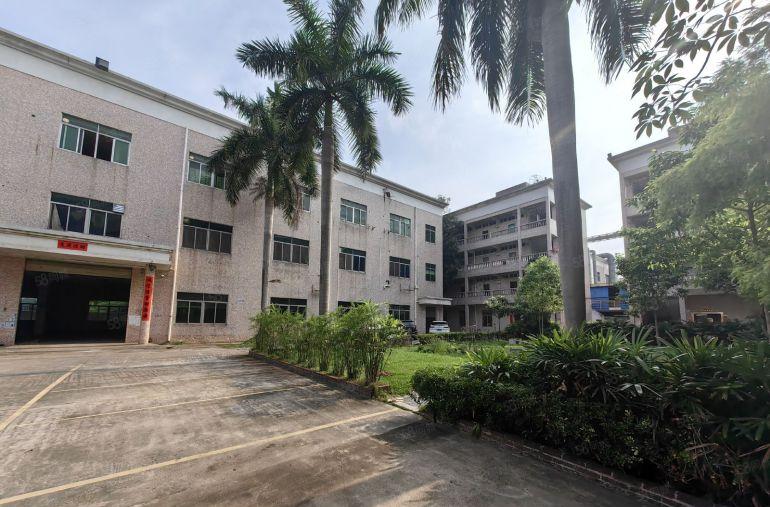 龙岗爱联工业园新空出2楼300平方带精装修办公室厂房仓库出租