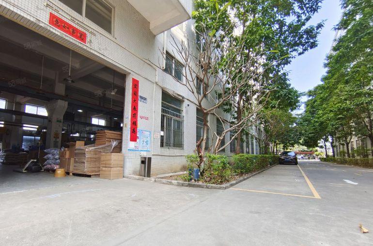 交通便利周边齐全，4800平大厂独院面向各行业招租，厂房带大