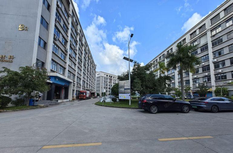 龙岗爱联地铁站原房东楼上500平精装修办公室厂房仓库低价出租