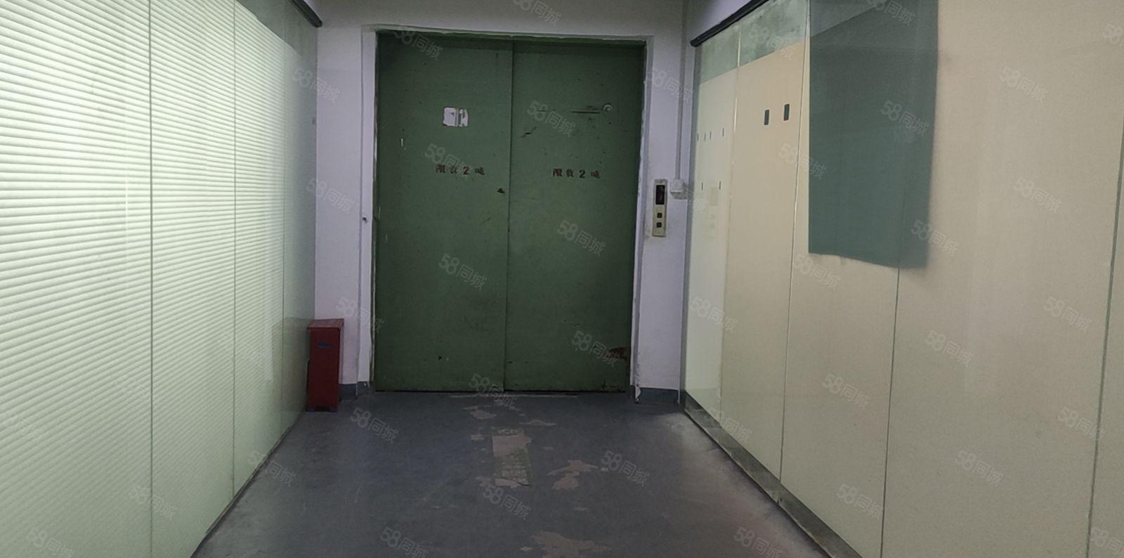 龙岗南联厂房带装修办公和仓库 300平米低价出租