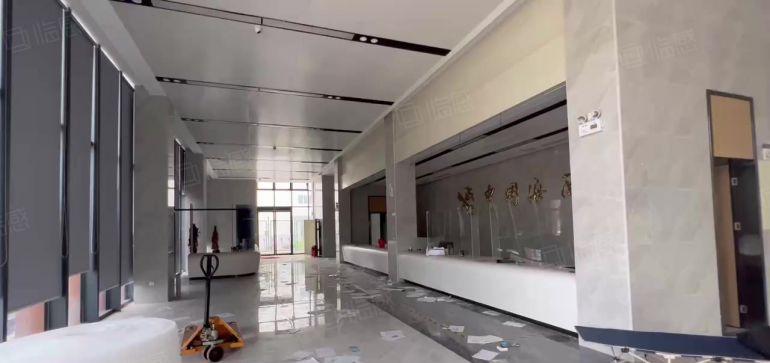 爱联地铁口独门独院电商办公厂房2300平方仓库出租带豪华装修