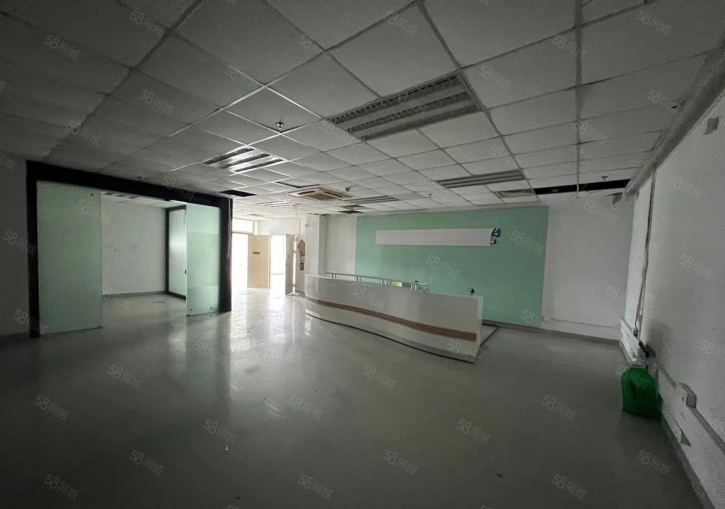 坂田地铁站带装修整层1780平厂房仓库出租双电梯实用8.5成