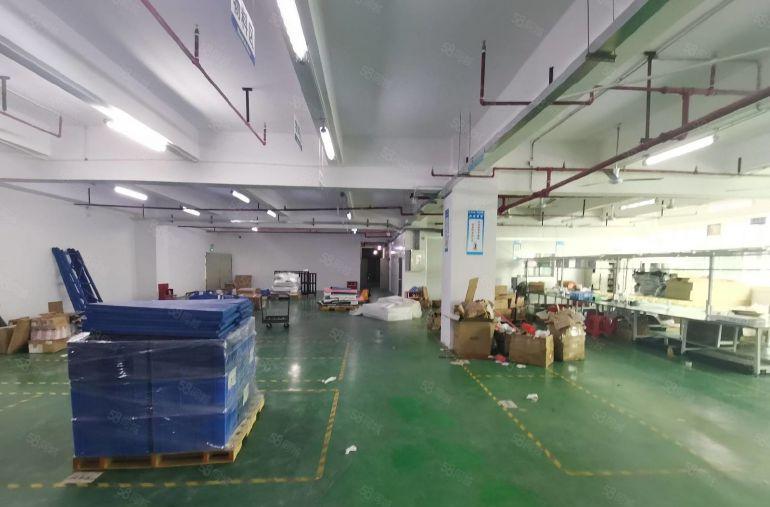 17元起龙岗宝龙地铁口原房东工业园一楼二楼2650平厂房出租