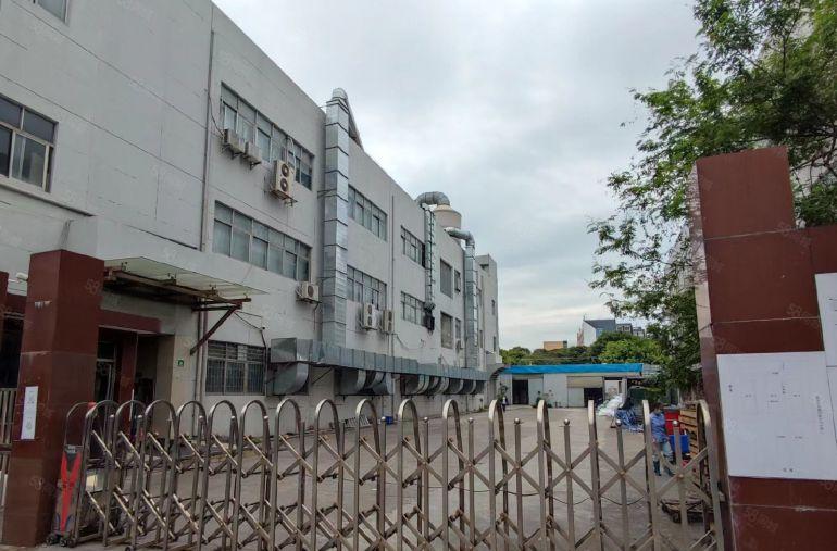 坪山大型工业园原房东精装修800平方厂房仓库办公超大空地出租