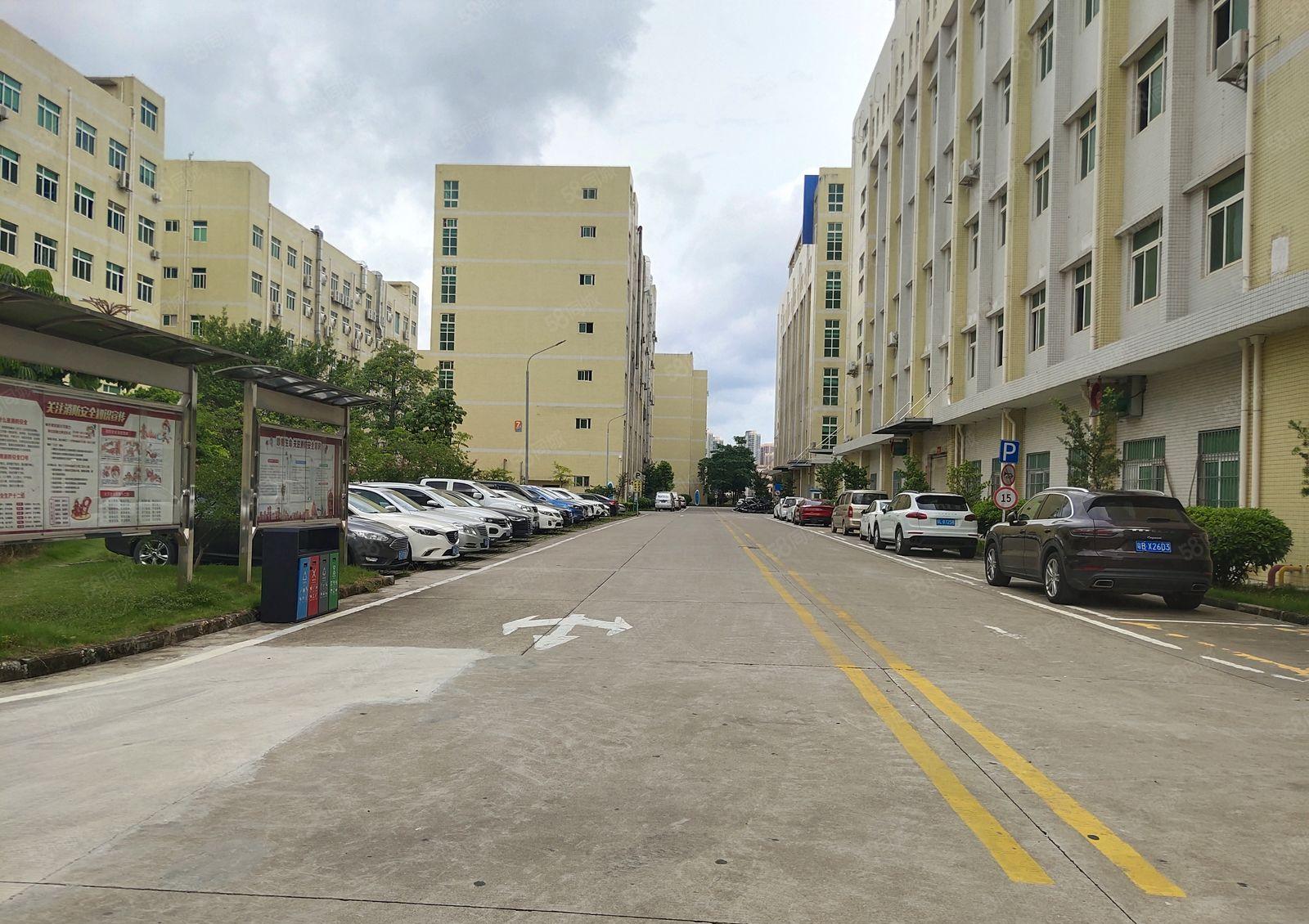 200平起分龙岗爱联嶂背工业区楼上700平精装修出租水电齐全